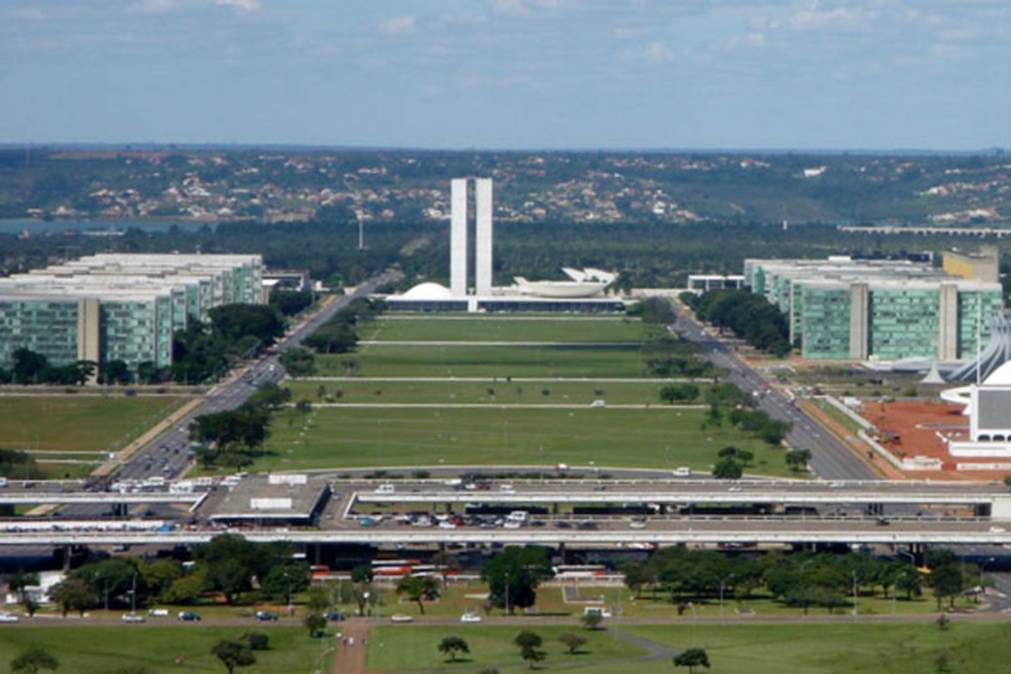 brasilia monumental axis