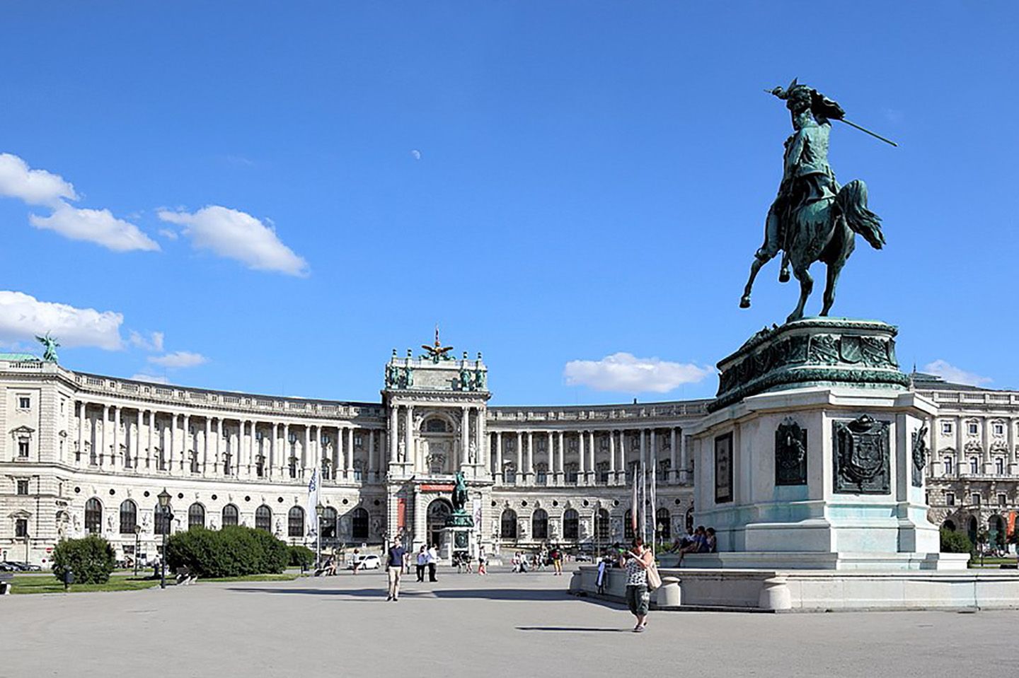Vienna - Downtown and Imperial Palace_Copyright_Wikimedia (3)