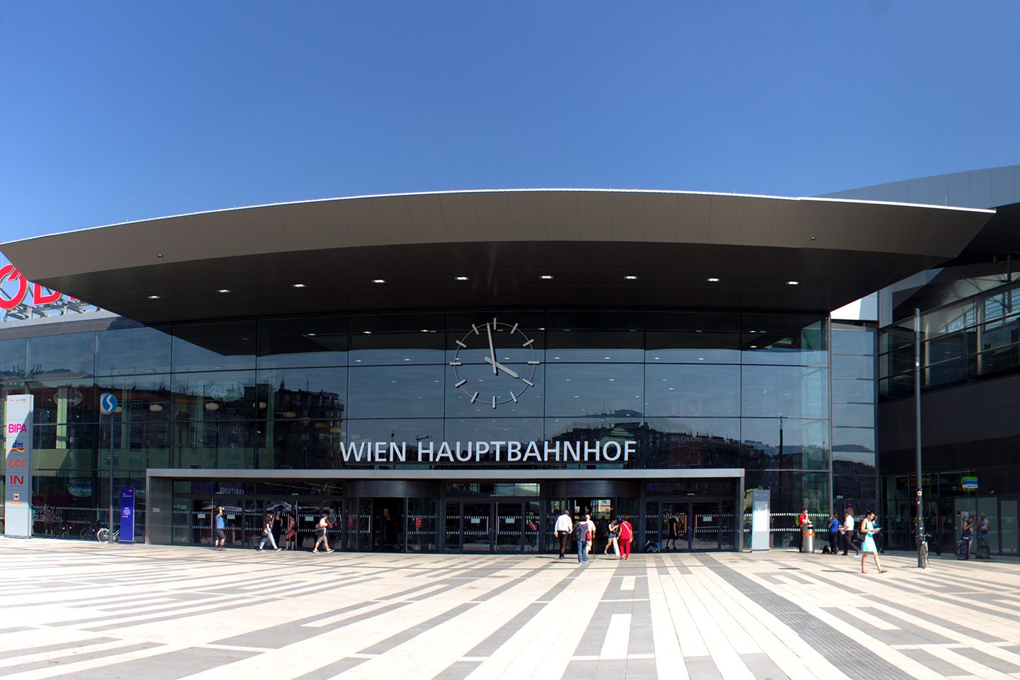 Vienna-The-new-city-around-“Hauptbahnhof”_Copyright_Wikimedia-